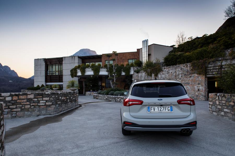  Ford Focus Active Wagon 2018 года  (WW) (фото 22 из 49)